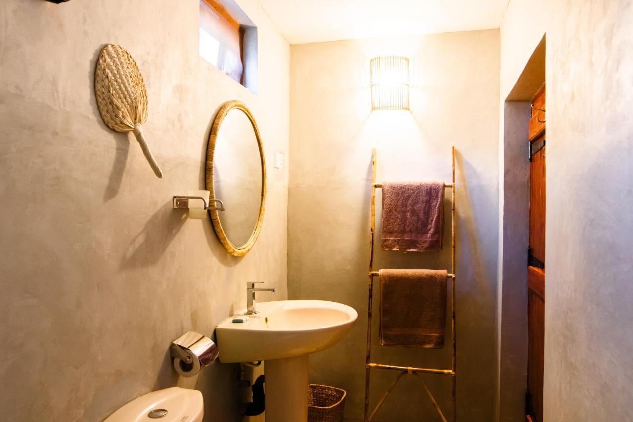 Pompon Hotel พอททูวิล ภายนอก รูปภาพ