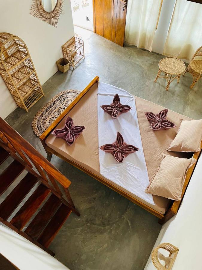 Pompon Hotel พอททูวิล ภายนอก รูปภาพ