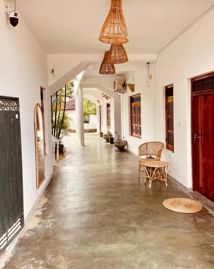 Pompon Hotel พอททูวิล ภายนอก รูปภาพ